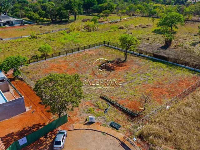 Terreno com 14500m², à venda, no bairro Park Way em Brasília