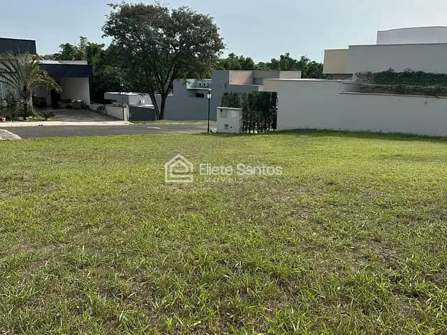 Terreno com 512m², à venda, no bairro Parque Nova Carioba em Americana