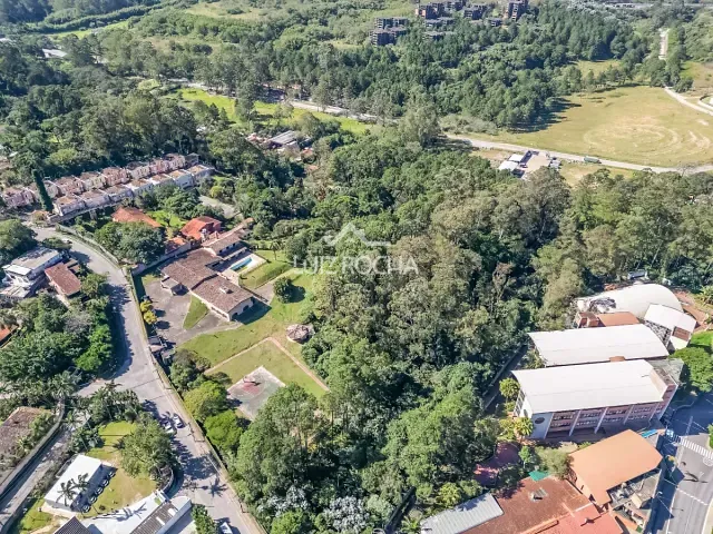 Terreno com 35000m², à venda, no bairro Chácara Pavoeiro em Cotia