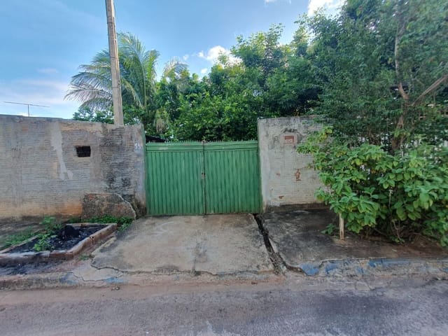 Terreno com 254m², à venda, no bairro Residencial Portal da Pérola II em Birigui