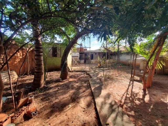 Terreno com 254m², à venda, no bairro Residencial Portal da Pérola II em Birigui