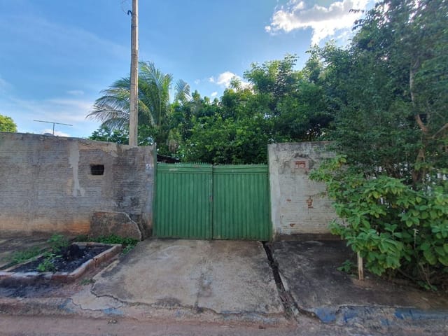 Terreno com 254m², à venda, no bairro Residencial Portal da Pérola II em Birigui