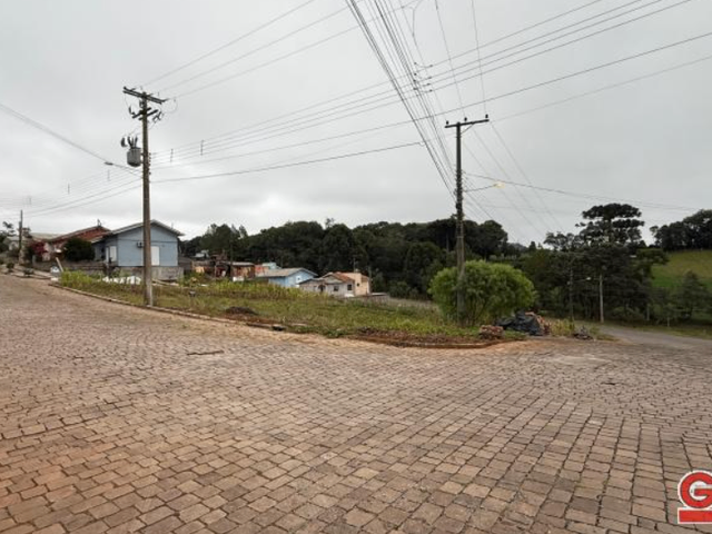 Terreno com 360m², à venda, no bairro Caravágio em Nova Prata