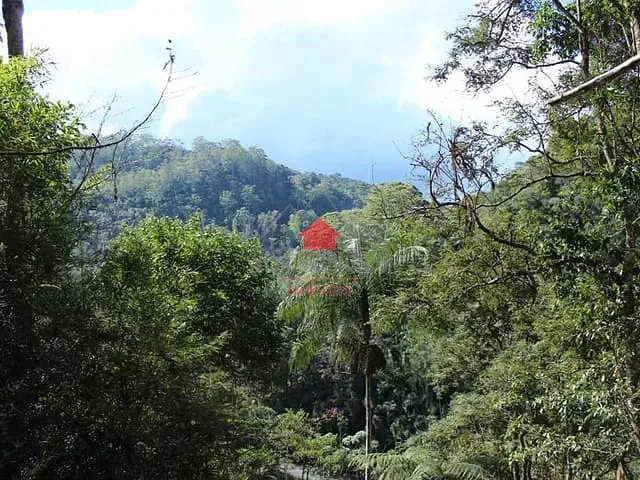 Terreno com 1875m², à venda, no bairro Mury em Nova Friburgo