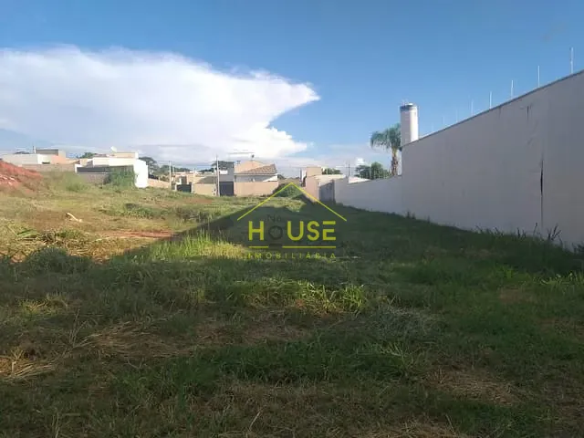 Terreno com 1400m², à venda, no bairro Pozzobon em Votuporanga