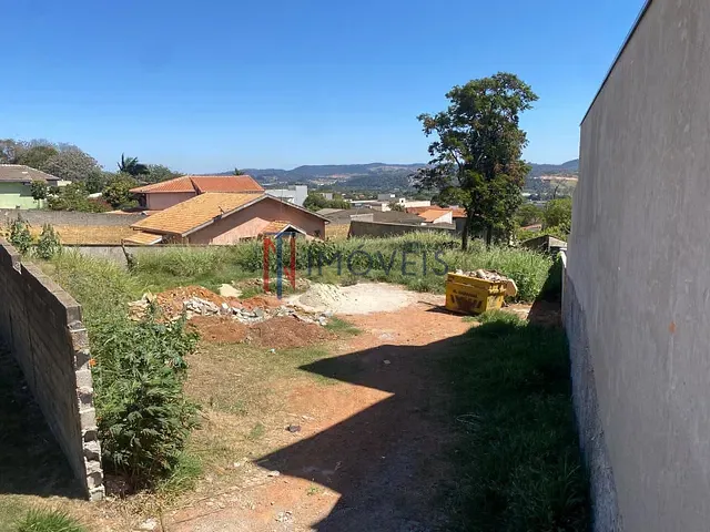 Terreno com 573m², à venda, no bairro Jardim dos Pinheiros em Atibaia