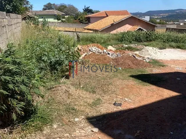 Terreno com 573m², à venda, no bairro Jardim dos Pinheiros em Atibaia