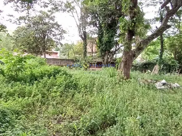 Terreno com 900m², à venda, no bairro Nogueira em Petrópolis