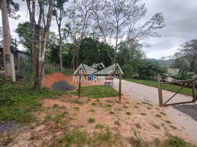 Terreno com 1120m², à venda, no bairro São Sebastião em Palhoça