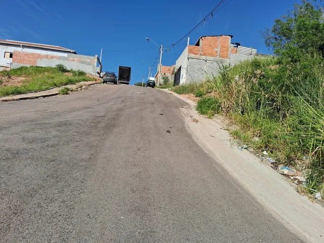 Terreno com 189m², à venda, no bairro Parque Petrópollis em Várzea Paulista