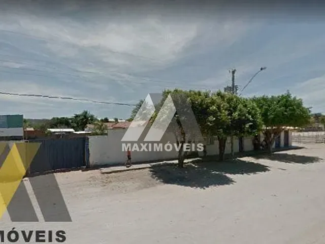 Terreno com 2368m², à venda, no bairro Porto Alegre em Araçuaí