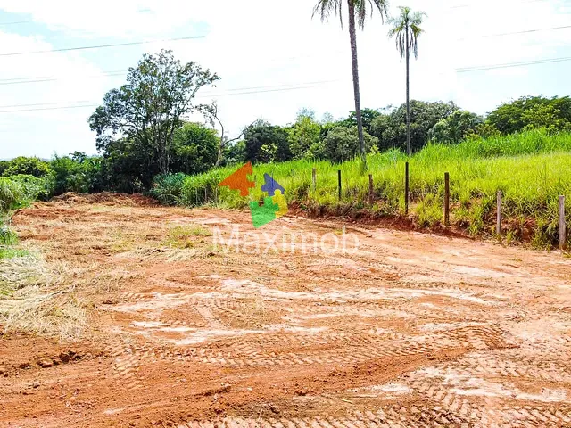 Terreno com 1129m², à venda, no bairro Pinheiros em Itapira