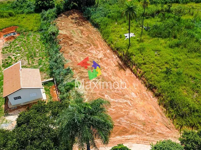Terreno com 1129m², à venda, no bairro Pinheiros em Itapira