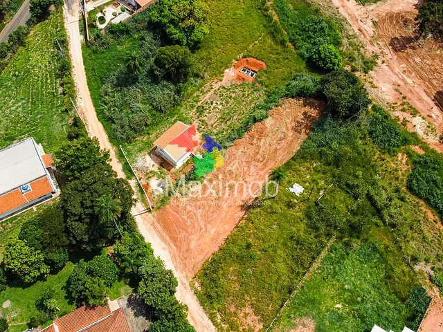 Terreno com 1129m², à venda, no bairro Pinheiros em Itapira