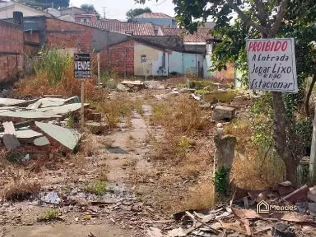Terreno com 330m², à venda, no bairro Novo Mundo em Curitiba