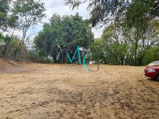 Terreno com 2228m², à venda, no bairro Campo Grande em Rio de Janeiro
