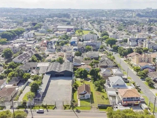 Terreno com 1820m², à venda, no bairro Portão em Curitiba