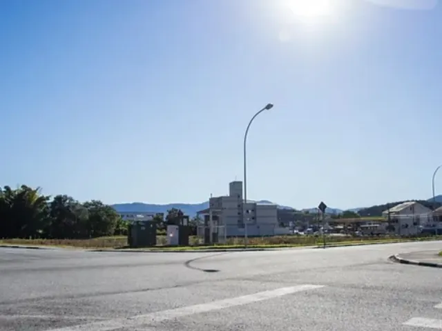 Terreno com 360m², à venda, no bairro Vila Becker em Santo Amaro da Imperatriz