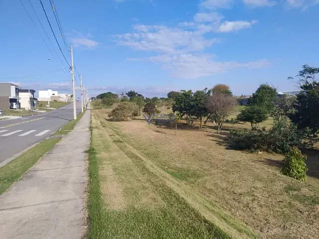 Terreno com 250m², à venda, no bairro Jardim das Flores em São José dos Campos