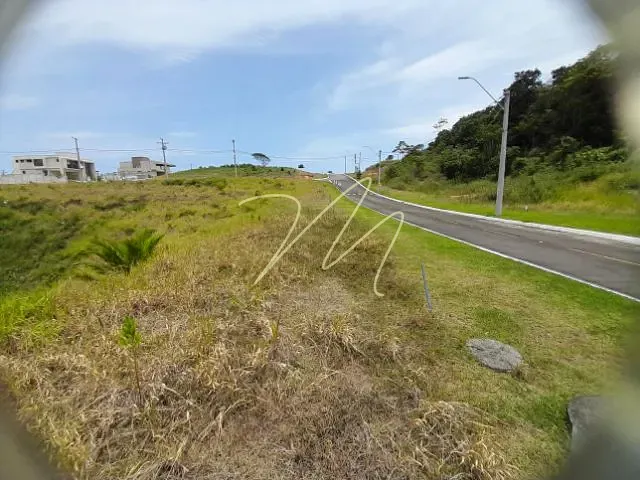 Terreno com 450m², à venda, no bairro Nossa Senhora da Vitória em Ilhéus