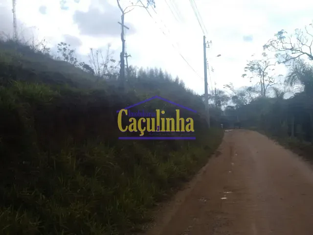 Terreno com 1300m², à venda, no bairro Ipiabas em Barra do Piraí