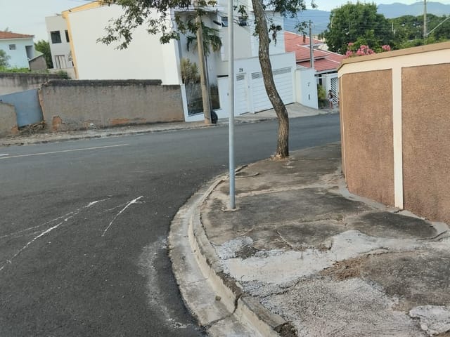 Terreno com 352m², à venda, no bairro Jardim da Glória em São João da Boa Vista