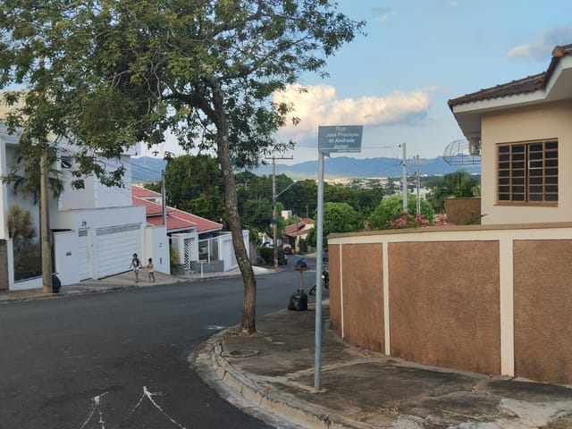 Terreno com 352m², à venda, no bairro Jardim da Glória em São João da Boa Vista