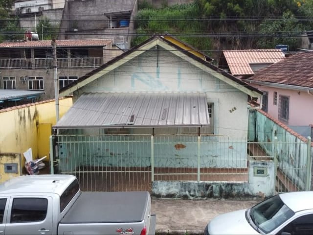 Terreno com 330m², à venda, no bairro Santa Luzia em Juiz de Fora