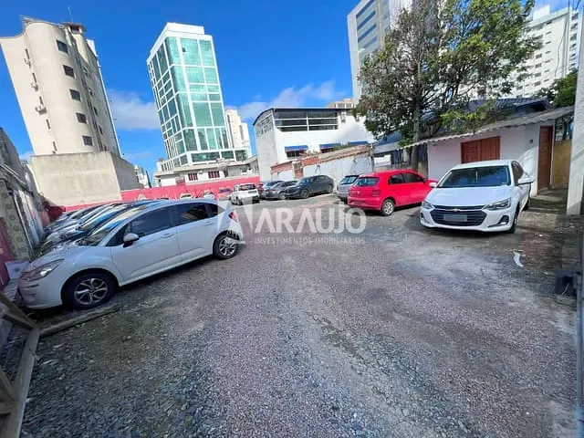 Terreno com 614m², à venda, no bairro Centro em Itajaí