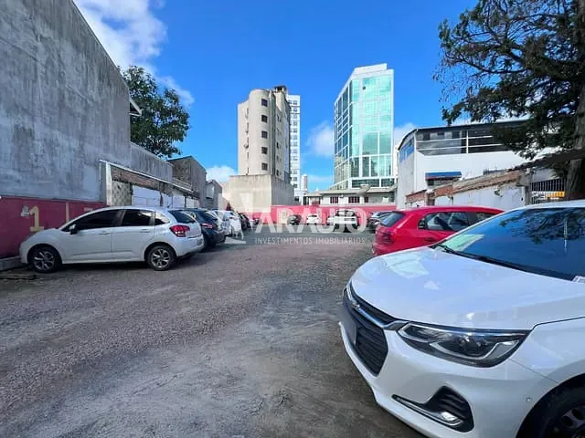 Terreno com 614m², à venda, no bairro Centro em Itajaí