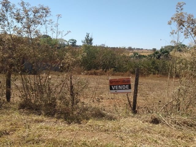 Terreno com 300m², à venda, no bairro Residencial Santa Fé em Goiânia