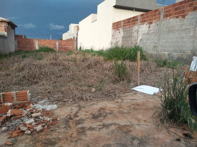 Terreno com 250m², à venda, no bairro Residencial Santa Regina em São José do Rio Preto