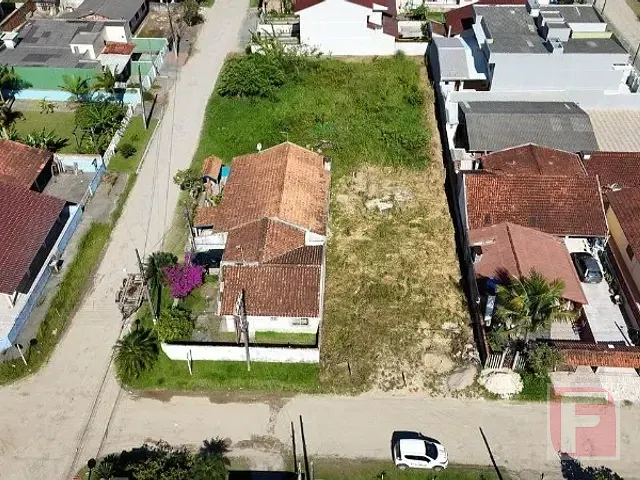 Terreno com 313m², à venda, no bairro Paese em Itapoá