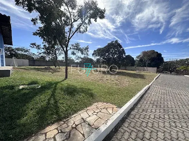 Terreno com 1400m², à venda, no bairro Setor Habitacional Jardim Botânico em Brasília