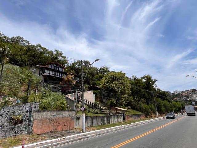 Terreno com 465m², à venda, no bairro Piratininga em Niterói