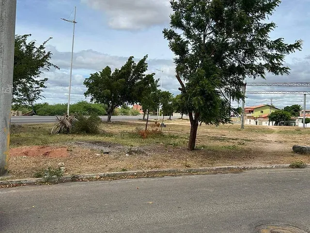 Terreno com 1202m², à venda ou para alugar, no bairro Tancredo Neves I em Paulo Afonso