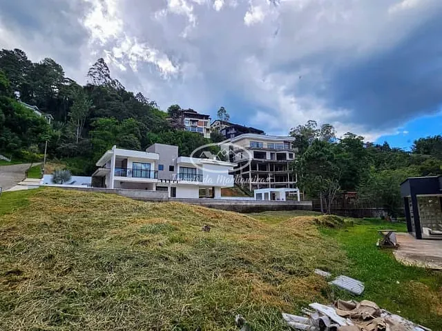 Terreno com 1225m², à venda, no bairro Penedo em Itatiaia