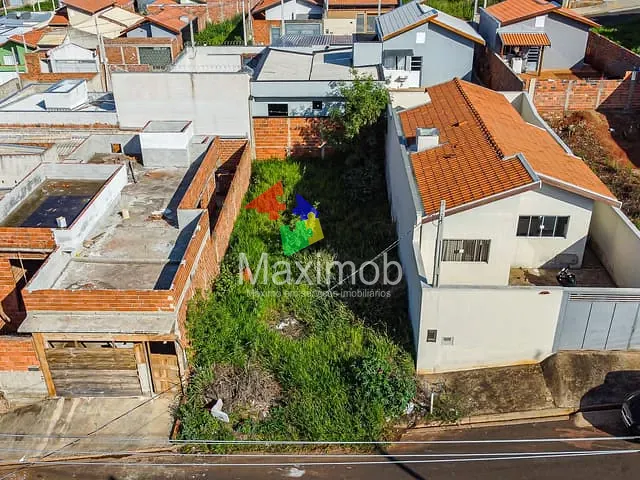 Terreno com 160m², à venda, no bairro Jardim das Araucárias em Itapira
