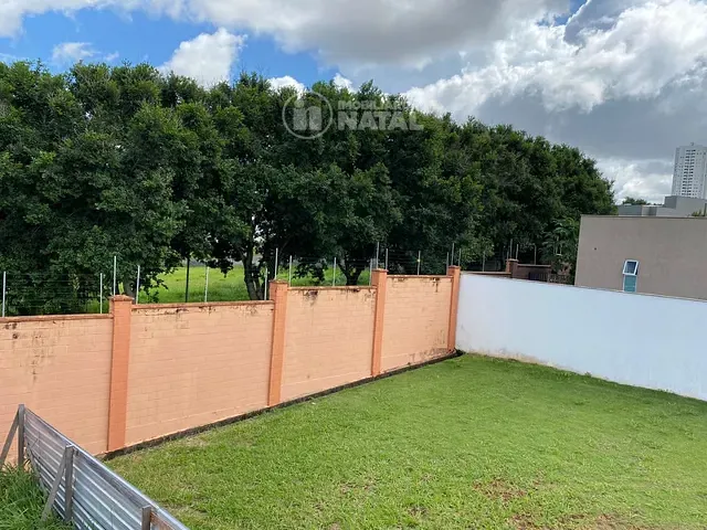 Terreno à venda, no bairro Vivendas Do Arvoredo em Londrina