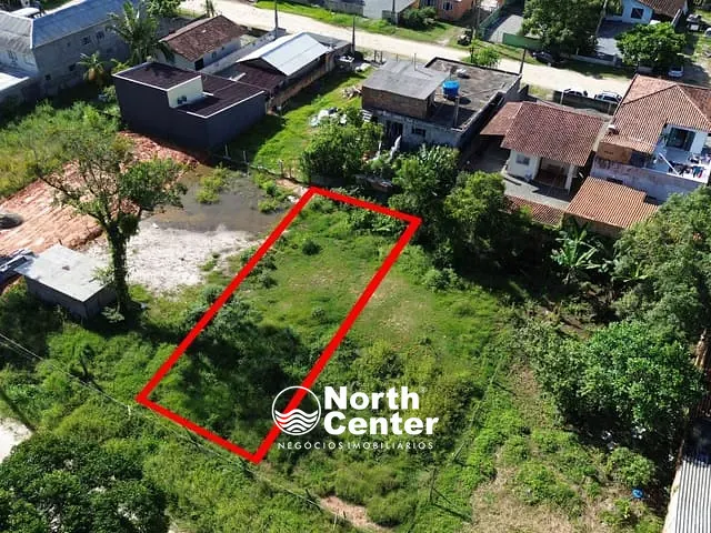 Terreno com 360m², à venda, no bairro Salinas em Balneário Barra do Sul