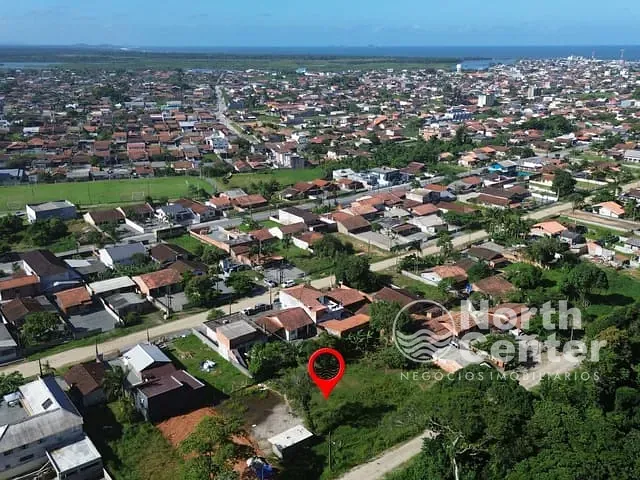 Terreno com 360m², à venda, no bairro Salinas em Balneário Barra do Sul