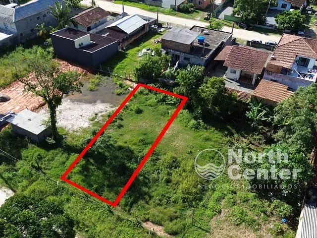 Terreno com 360m², à venda, no bairro Salinas em Balneário Barra do Sul