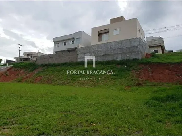 Terreno com 310m², à venda, no bairro Condomínio Villa Real de Bragança em Bragança Paulista