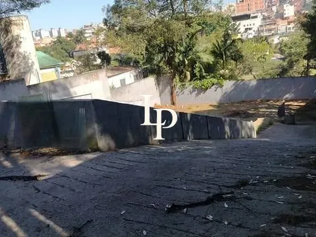 Terreno com 930m², à venda, no bairro Fazenda Morumbi em São Paulo