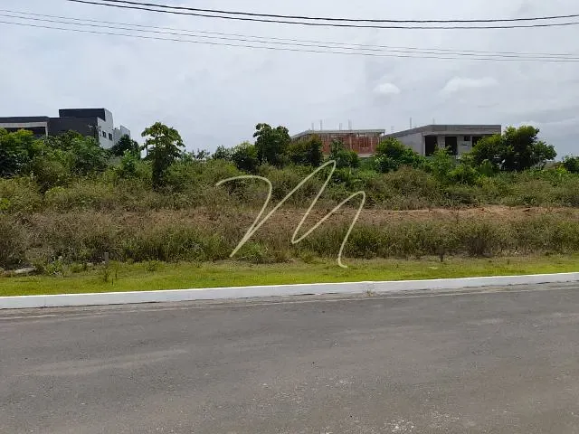 Terreno com 470m², à venda, no bairro Nossa Senhora da Vitória em Ilhéus