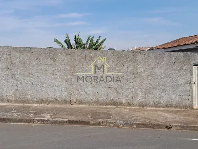 Terreno com 250m², à venda, no bairro Morada do Sol em Guaxupé