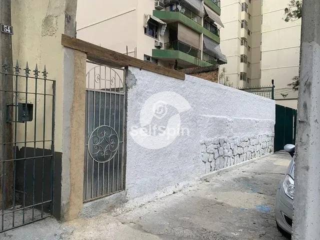 Terreno com 300m², para alugar, no bairro Santa Rosa em Niterói