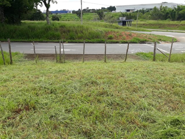 Terreno com 325m², à venda, no bairro Residencial Antares em Taubaté