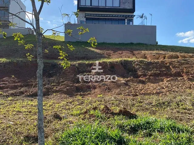 Terreno com 425m², à venda, no bairro Casa de Pedra em Volta Redonda