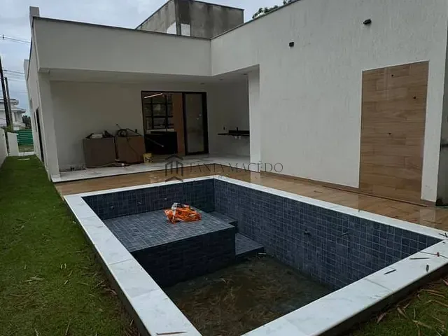 Casa com 225m² 4 quartos e 3 banheiros, à venda, no bairro Várzea em Rua Maestro Gilberto Freire